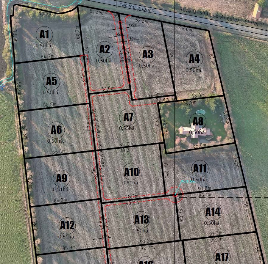 Plano de subdivisión predial sobre ortofoto con lotes numerados y superficies en hectáreas